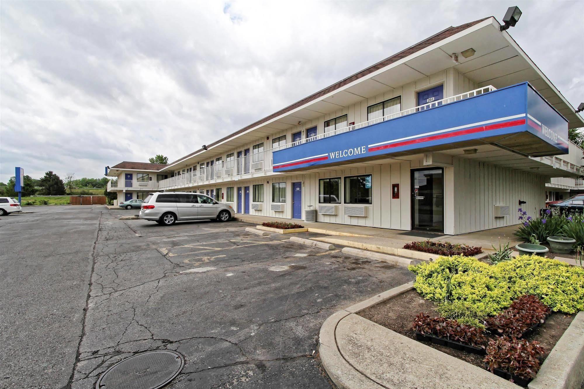 Motel 6-Amherst, Oh - Cleveland West - Lorain Exterior photo